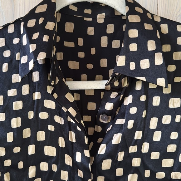 Silk Button Down Shirt Size XS - Picture 4 of 10